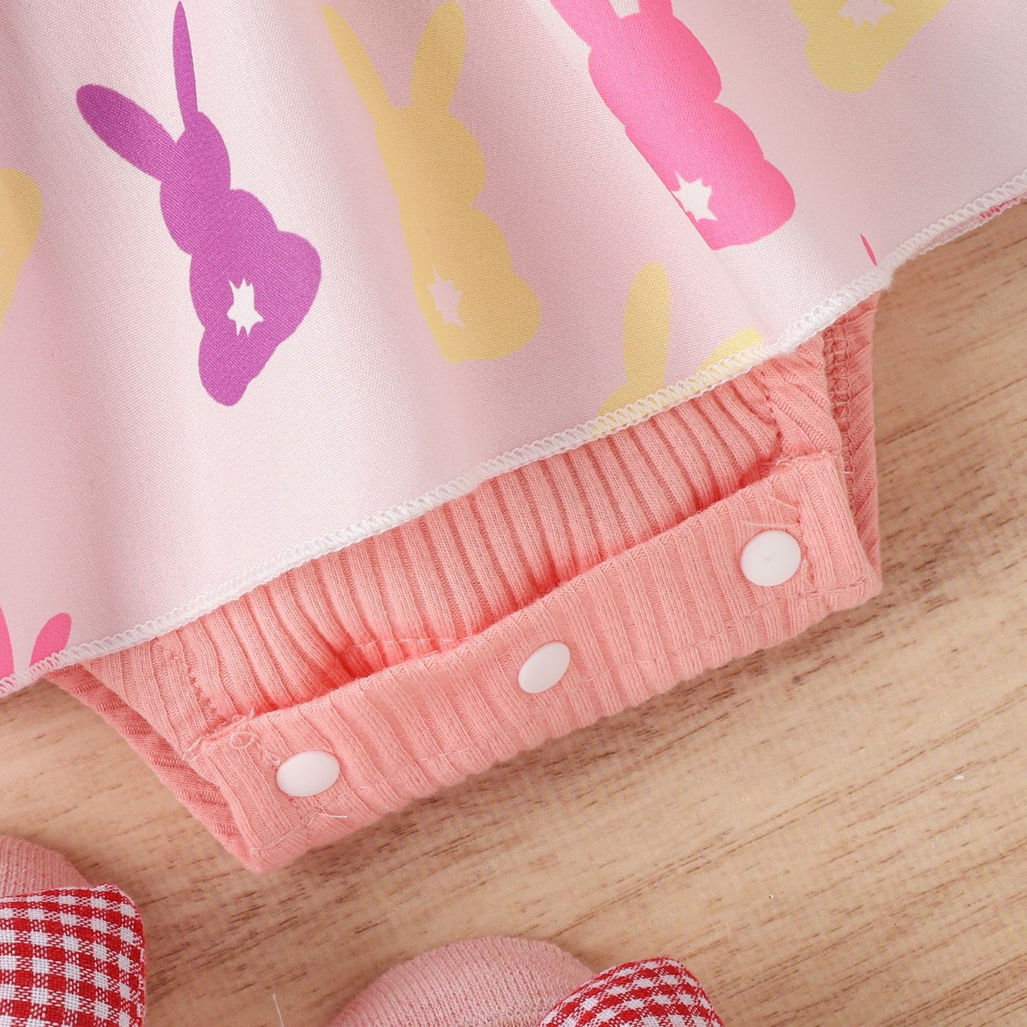Osterhasen-Strampelkleid für Baby-Mädchen – Weiche gerippte Baumwolle, Einteiler mit Rüschenrock