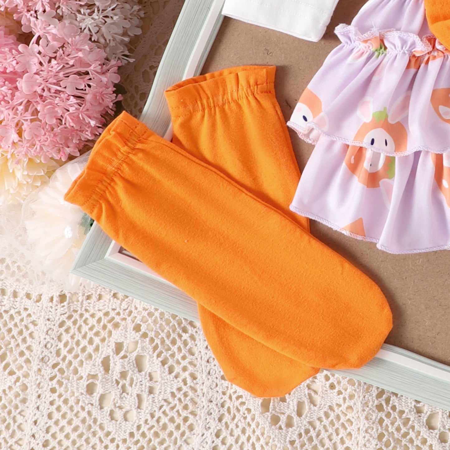 4-teiliges Oster-Outfit-Set für Babymädchen – Hasen-Strampler, Rock mit Schleife, Socken und Stirnband