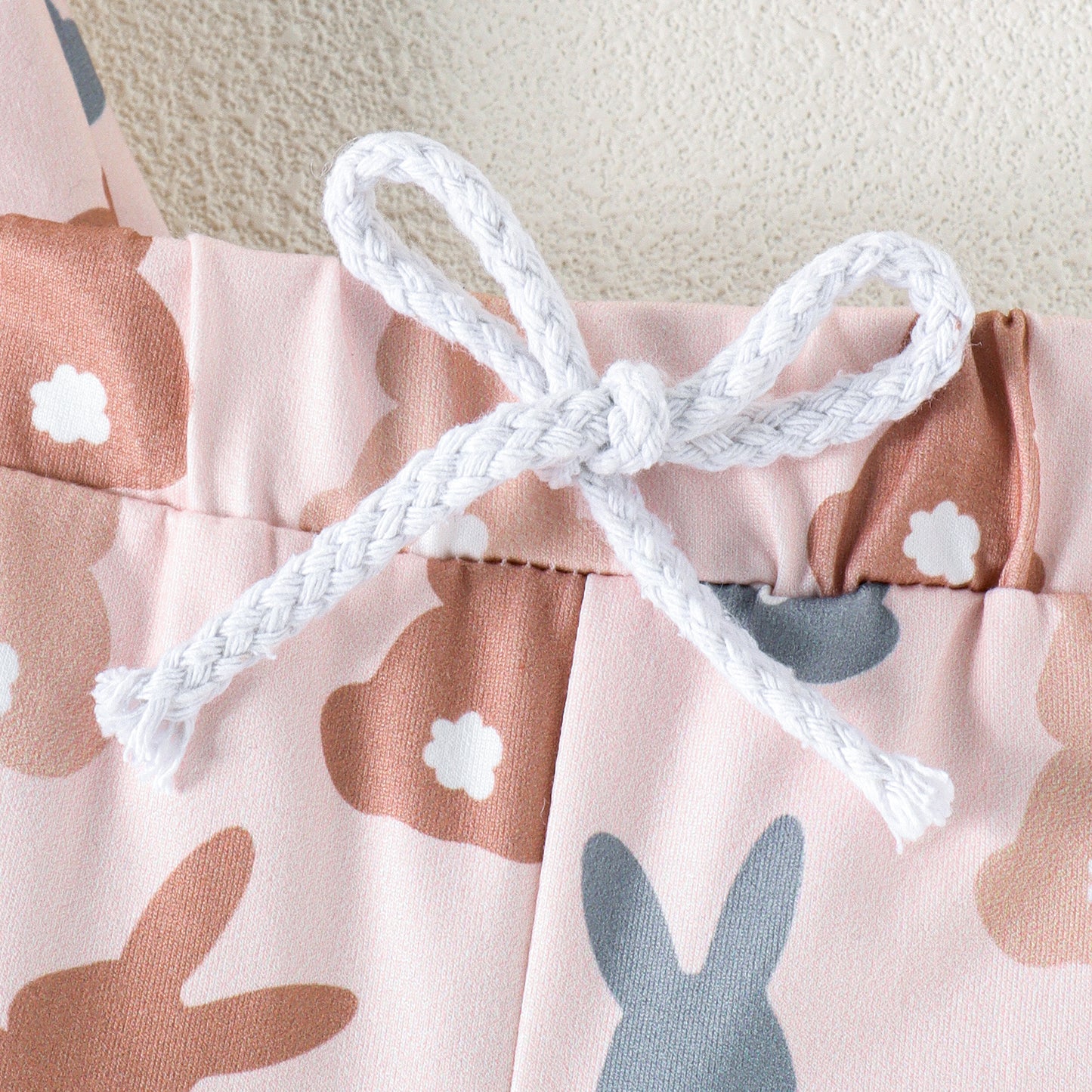 Entzückendes Osterhasen-Zweiteiler-Set für Mädchen – Süßes Kurzarm-Top und Shorts für Sommerspaß