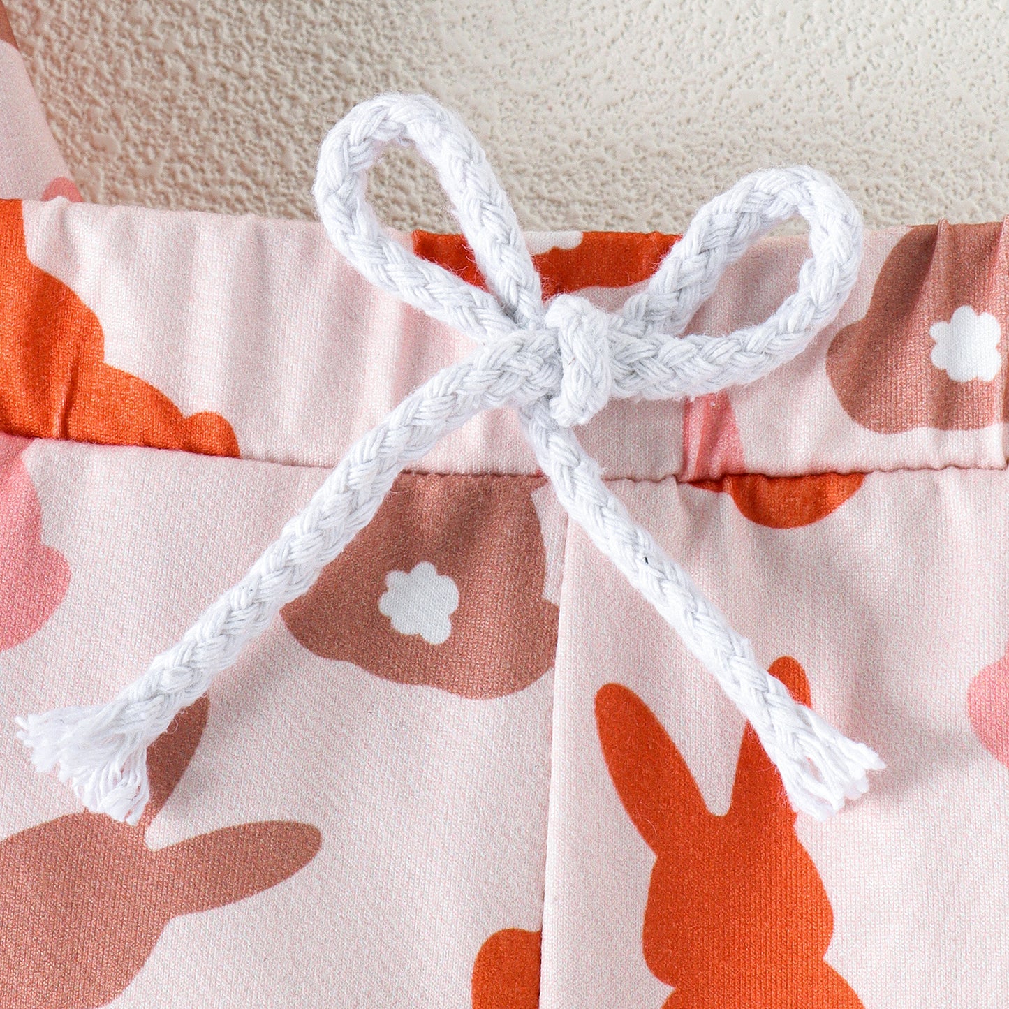 Entzückendes Osterhasen-Zweiteiler-Set für Mädchen – Süßes Kurzarm-Top und Shorts für Sommerspaß