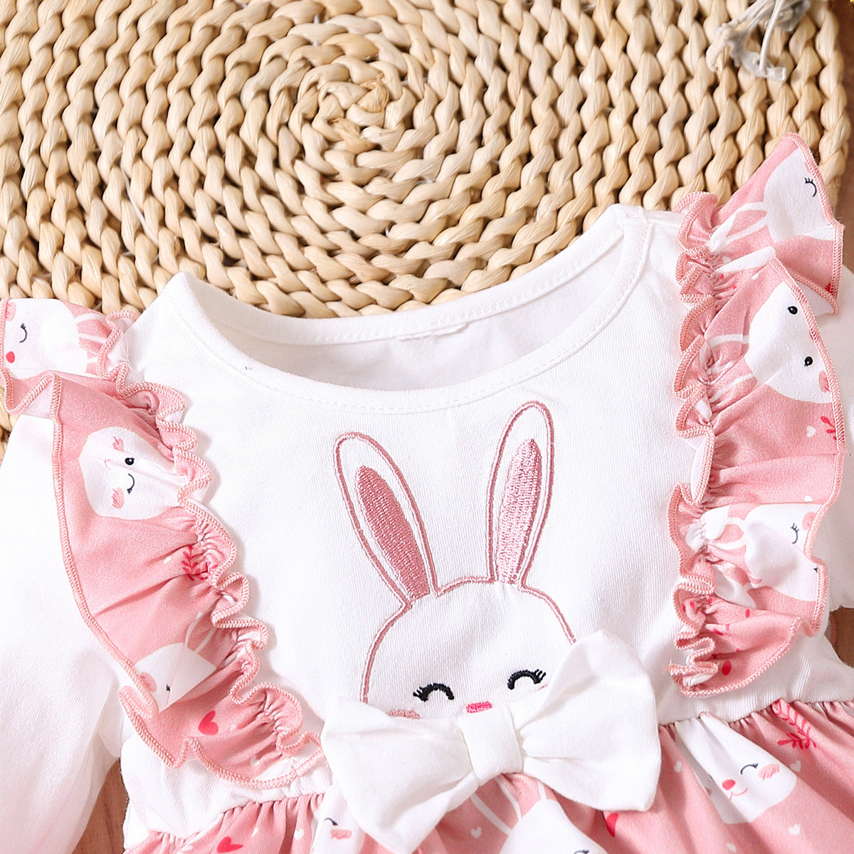 Bezauberndes Osterhasen-Baby-Mädchenkleid – Langarm-Kinderkleid für Frühlingsfeiern