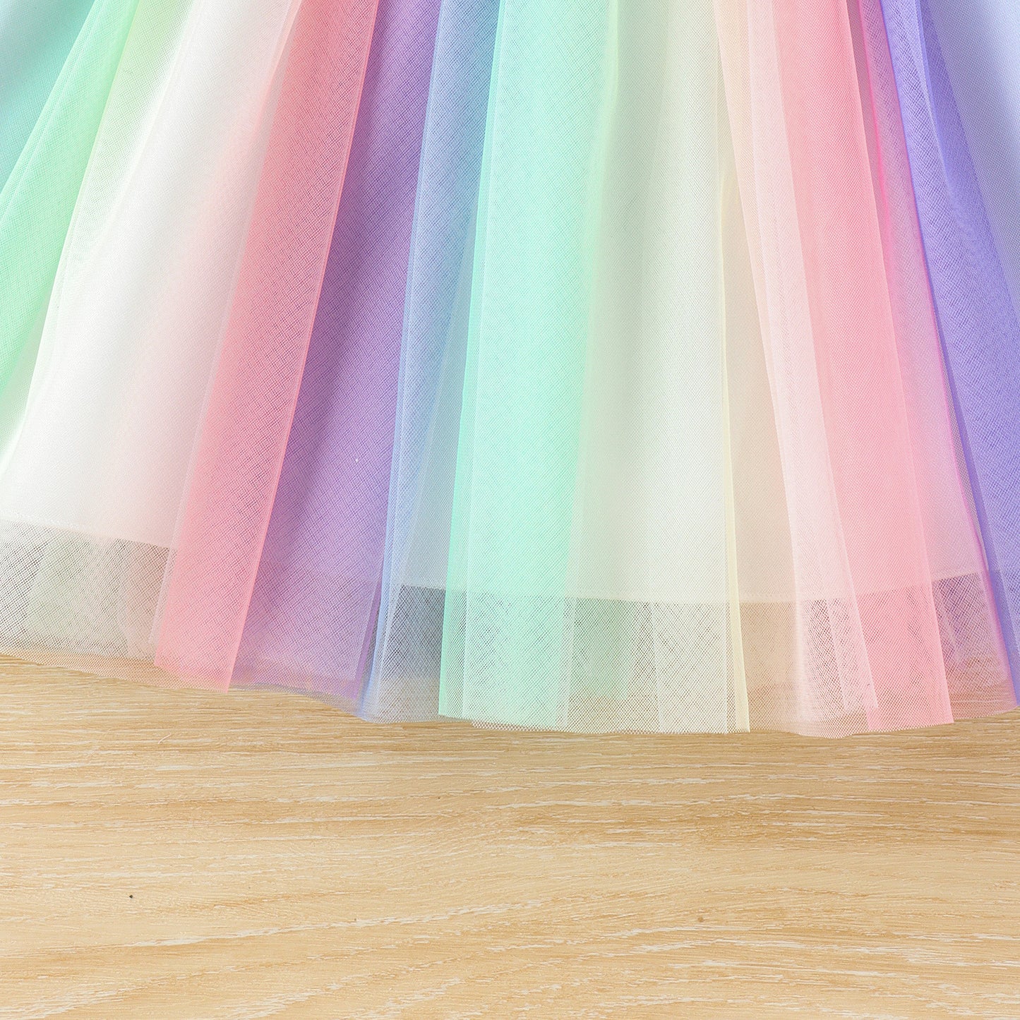 Osterhasen-Prinzessinnenkleid – Mädchen-Sommerkleid mit Spaghettiträgern & Regenbogen-Netz