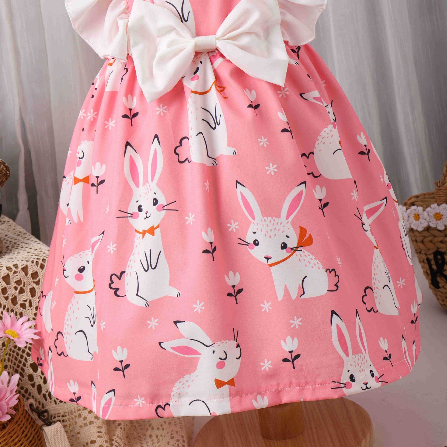 Entzückendes Osterhasen-Prinzessinnenkleid – Mädchen-Frühjahr/Sommer-Patchworkkleid mit Flatterärmeln und Schleifenakzent