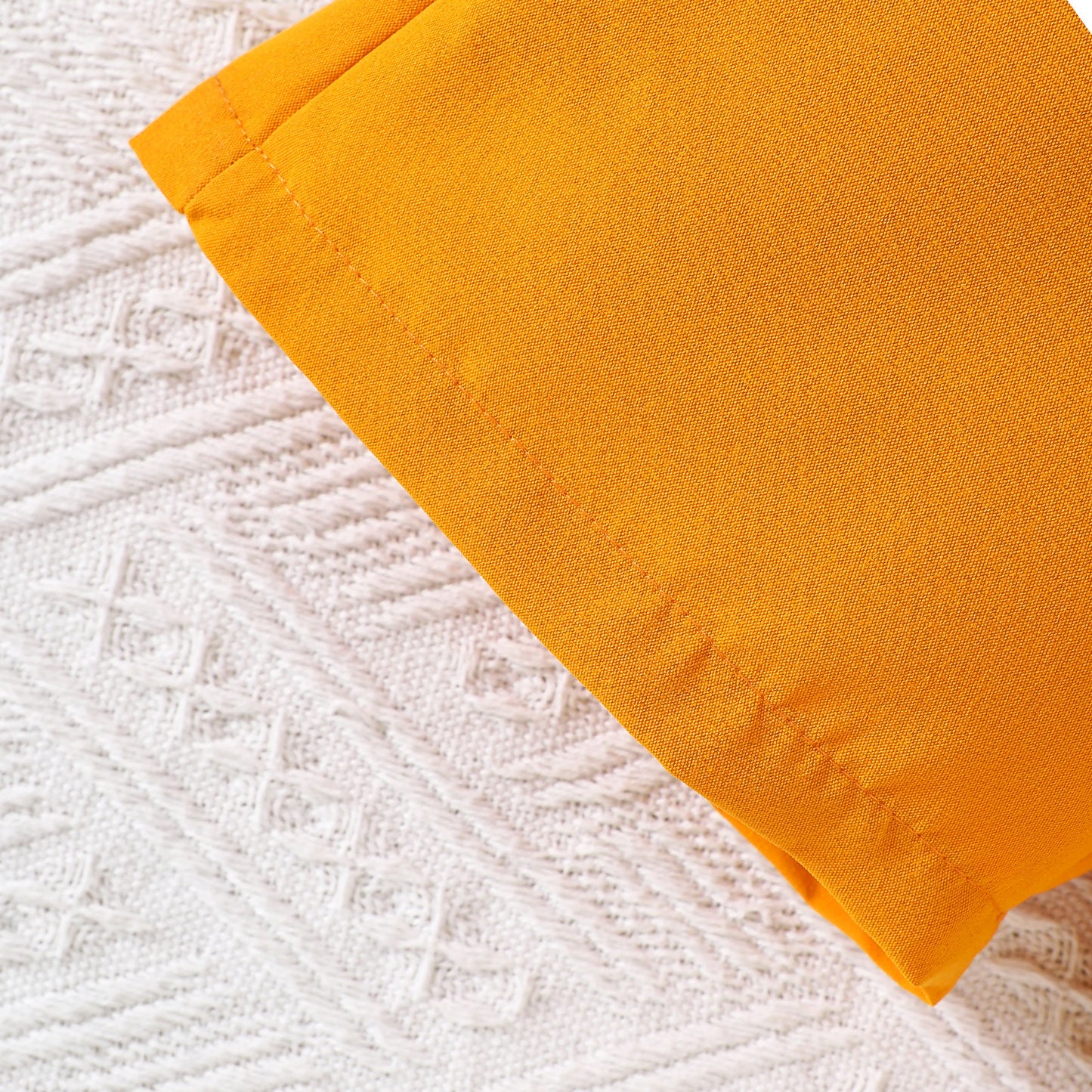 Baby-Jungen-Outfit mit Oster-Karotten-Print und Hemd und Shorts