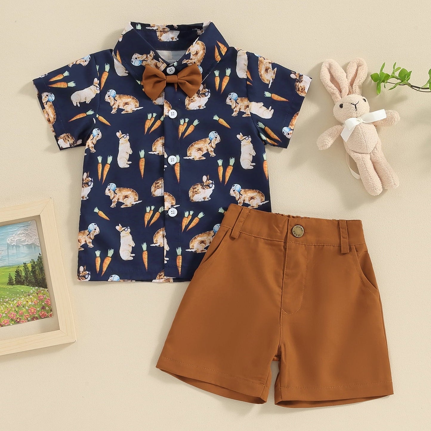 Weiches Osteroutfit für Kleinkinder – Hemd mit Fliege und Shorts mit Kaninchen-Print