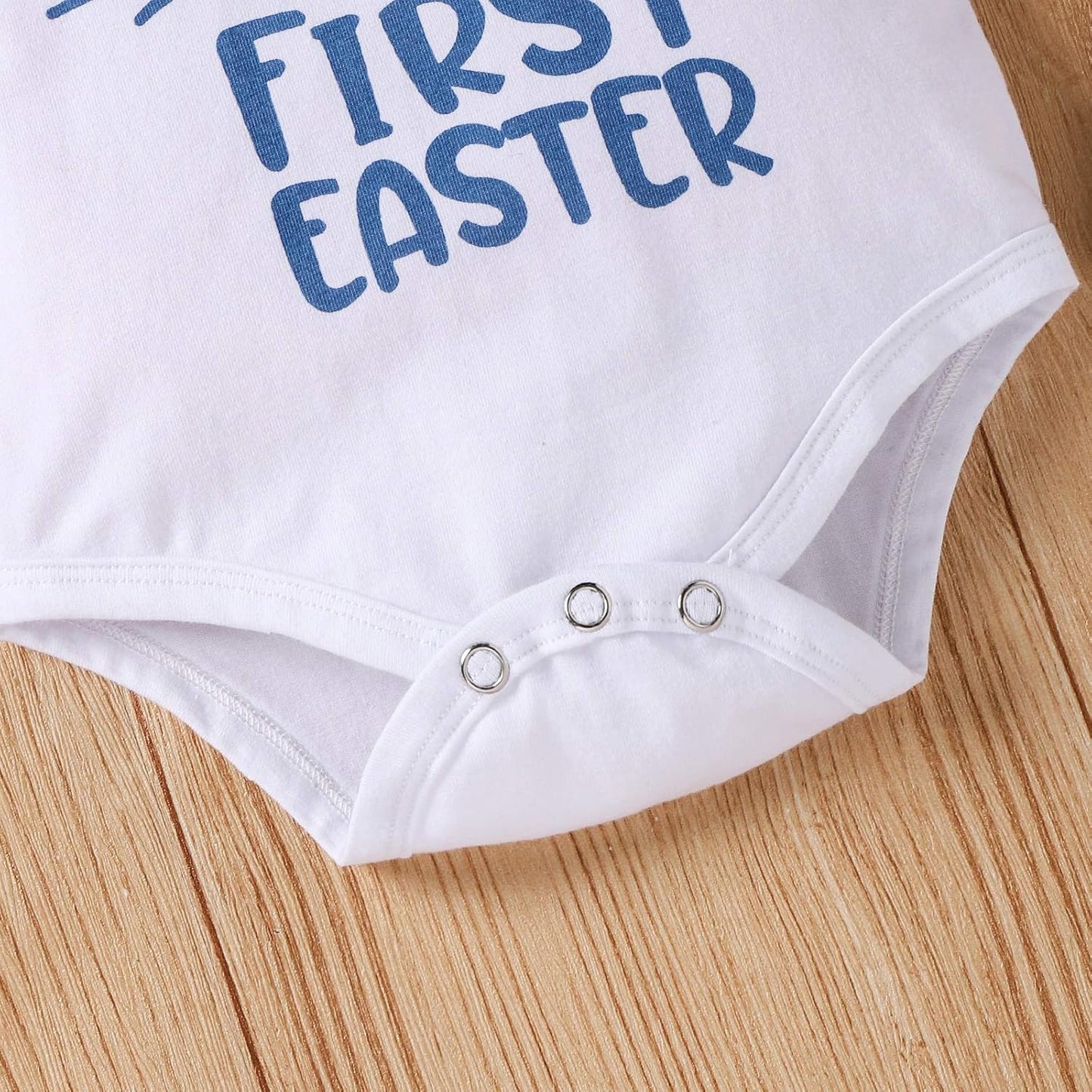 Osteroutfit für Babys Jungen – Mein erster Oster-Strampler + Hose + Mütze